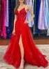 Seksi kırmızı bölünmüş gece elbiseler 2024 yeni bir çizgi spagetti kayışları sırtsız payetli dantel aplikler balo elbiseleri kadınlar vesilesiyle resmi giyiyor BC18425