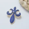 A delicate brooch, a senior designer cross brooch with a fashionable suit, a high-end men's banquet brooch
