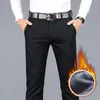 Zimowe męskie ciepłe, swobodne spodnie biznesowe moda polaru grube w kratę spodnie biurowe spodnie męskie marka odzieży 240308