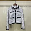 Kurtki damskie Patads French M Family Family Autumn and Winter Clothing Podwójny kolor Plaid Tweed Short Jacket VE00395