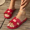 Женские шлепанцы, лето 2024, сандалии для отдыха на открытом воздухе, модные однотонные противоскользящие туфли для планшетов, H240328