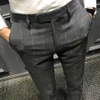 Stylowe mężczyźni w garniturze Spodnie Slim Pants Butt Busin Men Men Spodni Q40s#