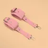 Mulheres rosa usam nádegas revelando calças de couro SM paquera e adereços sexuais passivos algemas e cintos 63zW #