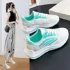 Chaussures décontractées coréennes de sport confortables pour femmes, maille respirante, militantisme étudiant, course de haute qualité, 2024