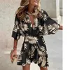 Sıradan Elbiseler Yaz Düzensiz Mini Elbise Moda Baskı Zarif Bohemia Sundress Bat Sleeve Ruffles Vestidos Kadınlar için