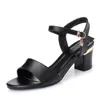 Klänningskor 2024 Summer High Heels Sandals Women Heeled Elegant Ladies Party Black White Square Heel 7cm Plus Size 42 A4368