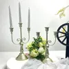 Ljushållare Lätt lyxig europeisk hållare Retro Metal Candlestick Ornament 3/5 Arms Candelabra Wedding Party Decor