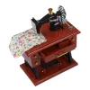 Lådor avvecklas vintage mini Sewing Machine Style Mechanical Music Box