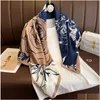 Halsdukar Square 90x90cm Simple Designer Letters Print Rose Floral Silk Scarf Headband For Women Fashion Handle PAG PARIS SHODER Tote La Otogf