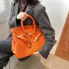 Een Birknns klassieke tas dames tas cowhide sensation western stijl 2024 nieuwe trendy Koreaanse editie veelzijdige één schouder crossbody mode handheld