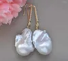 Dangle Oorbellen Z10018 Een 32 mm witte barokke Keshi herboren pareloorbel CZ