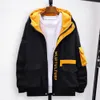 Mångsidig trendig Autumn Winter Patchwork Color Hooded Jacket Tjock Men Jacka Elastic Hem Daily Clothing L4kx#