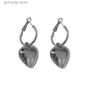 Charm Fashion Simple Heart Pendant örhängen för kvinnliga semestergåvor Vintage Luxury Silver Color Ear Rings Gotiska smycken Tillbehör Y240328