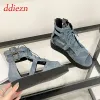 Sandaler kvinnor skor 2023 Sommarmode Nytt i kvinnliga skor Rom Style Round Toe Laceup Platform Sandaler Casual Ladies Sandaler