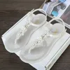 Sandalias de verano hechas a mano con flores para mujer, sandalias de gelatina con clip para el dedo del pie, zapatillas informales para vacaciones en la playa, antideslizantes, H240328, 2022