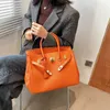 Een Birknns klassieke tas dames tas cowhide sensation western stijl 2024 nieuwe trendy Koreaanse editie veelzijdige één schouder crossbody mode handheld