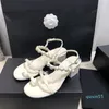 2024 Luxe Kristal Kalfsleer Gewatteerde Platform Dame Casual Sandaal Zwarte Schoenen Designer Vrouwen Platte Sandalen 35-41