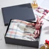 Scatola regalo natalizia black world cover minimalista creativo sciarpa profumo rossetto box regalo di compleanno
