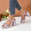 Sandalen Zomer korte en mollige hoge hakken sandalen voor dames met enkelbandje gladiator schoenen dames nieuwe mode geplooid platform H240328ZESM