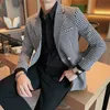 2023 Nya män Busin Casual Plaid Suit Jacket Black / White Men's Social Wedding Party Dr Double Slim Fit Blazer Coats M5KK#