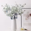 Fleurs décoratives longues Fake Feuilles Plastic Eucalyptus Branche de fête Plantes Home Decor Tropical Artificiel