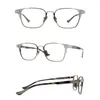 Montature per occhiali da sole alla moda Belight Optical Men Japan Design Vintage Square Retro Titanium con montatura per occhiali in acetato Precription 320q