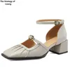 Dress Shoes Spring Autumn France Style Leisure Thick Heels Square Toe Cut Out Pleated Buckle Strap Genuine Leather Women Sandals 2401