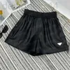 Kvinnors shorts designer pu läder korta byxor för kvinnor designer klassisk metall badge girl lady casual pant streetwear 1sgg