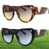 Solglasögon Retro Cat Eye V Letters Women 2021 Designer Vintage Square Sun Glasses Men Trendy Ocean Metal Shades8148761