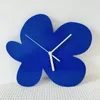 ساعات الحائط ins rotro Nordic Home Gram Blue Flower Clock Silent Kids Room Model Decoration Child