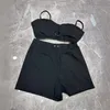 Kvinnor mode klassiska trendiga lyxdesigner tyg sommarfjäder vit svart skikt inner suspender väst shorts set mm