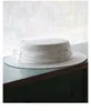 Berets 2024 Classic White Black Satin Flat Fedoras for Women Handmade Show Brim Flower Fascinators PO Shooting Formal Hat Headpiece