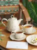 Koppar Saucers Luxury Medieval Coffee Cup Vintage Ceramic English Afternoon Tea Set Oregelbundet blomkruka och fat sätter gåvor