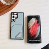 Top Trendy Triangle Designer Phone Case pour Samsung S24 S23 S22 S21 S20 Plus Coque arrière en cuir Anti-choc Bumper Card Pocket Luxury Cover Galaxy Note 20 10 Pro