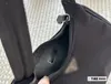 Mise à niveau 2000 Sac de créateur Sac de marque Sac de luxe Sac sous les bras Sac à bandoulière en nylon Sac léger de grande capacité Sac de mode Sac populaire portefeuille Poignée unique