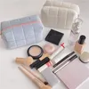 Bolsas de almacenamiento 2024 Mujeres Cosmética Bolsa de felpa suave Maquillaje esponjoso Lavado de viaje Bolso Lady Regalo