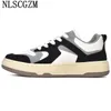 Scarpe casual Platform Sneakers Donna 2024 Designer Ladie Running For Leather Harajuku Vulcanize