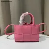 Bottegnets Arco Tote Bag 2024 Nuova vera pelle femminile creativa 6 griglia mini mini girling cesto vegetale portatile una spalla diagonale a cavalletta