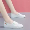 Buty swobodne kobiety słodkie, lekkie komfort przeciw poślizgu płótno Lady Student School White Zapatos Mujer F902