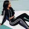 Fitn Casual 2 Piece Set Treino Mulheres Side Striped Hoodies Cropped Tops e Calças Jogger Two Piece Outfits Chandal Mujer V8bK #