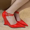 Sukienka buty czerwone pompki imprezowe panie wysokie obcasy w 2024 roku klamra kostki żeńska spiczaste palce obuwia kobiety kliny