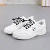 Scarpe casual traspiranti per le donne Sneakers moda Outdoor Social White Platform Confortevole 2024