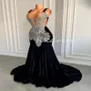 Gorgeous Black Diamond Crystal Prom Dresses 2024 Plus Size Mermaid Velvet Evening Dress Tank Straps Ceremony Formal Party Gowns Special Occasion Robe De Mariee