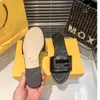 Designer Brand F Slippers With Box Luxury Sandals Herr- och kvinnors skor Kuddar Bekväm koppar Svartrosa Summer Fashion Slide Strand tofflor