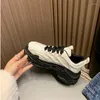 Casual Schuhe Plattform Weibliche Turnschuhe Frühling Sport Mode Runde Kappe Kreuz-gebunden Track Trainer Für Frauen INS