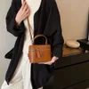 Stores Export Designer Shoulder Bags This Years Popular Bag Bucket Womens 2024 New Trendy and High-end Handbag Fashionable One Crossbody