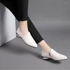 Mocassins en cuir à col blanc pour femmes, chaussures décontractées, à la mode, simples, pointus, talon épais, confortables et respirants, 2024