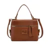 Магазины экспортных дизайнерских мешков на плечах 2024 Новая женская сумка модная сумочка поперечная квадратная коробка минималистская коробка