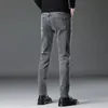 2024 Spring New Style Slim Fit Smoke Smoke Gray Dżinsy klasyczne styl Busin Fi Denim Pants Cott Spodni K99S#