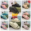 Chaussures de créateurs New Style Slippers Sandal Slide Macaron Bottom Bottom non glisser le fond doux de la maison G Slipper Femmes Portez la plage